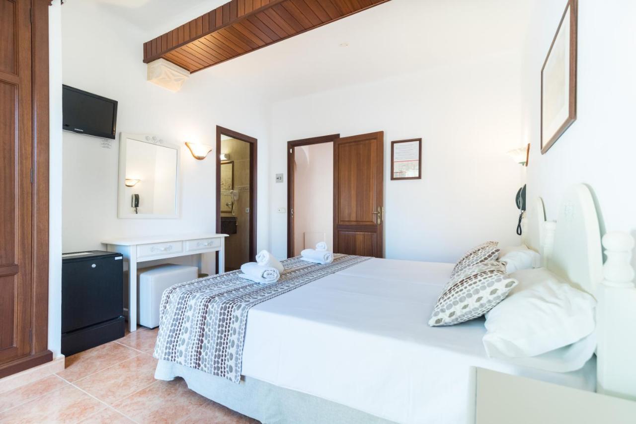 Hotel Ses Puntetes Cala d'Or  Ngoại thất bức ảnh