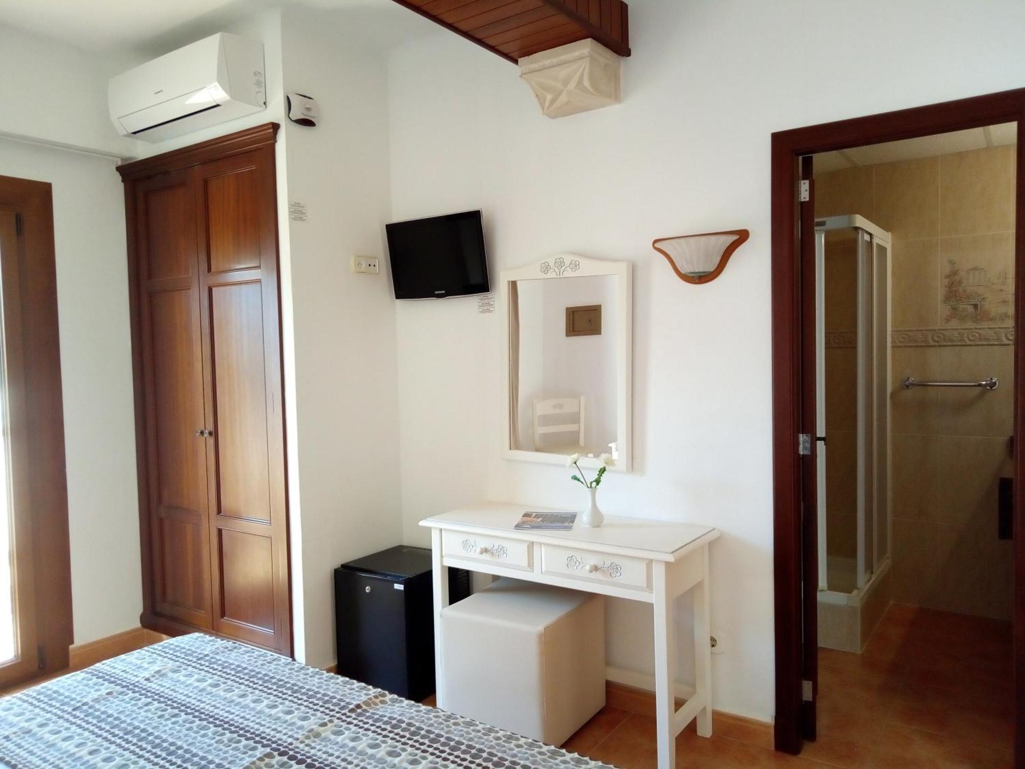 Hotel Ses Puntetes Cala d'Or  Phòng bức ảnh