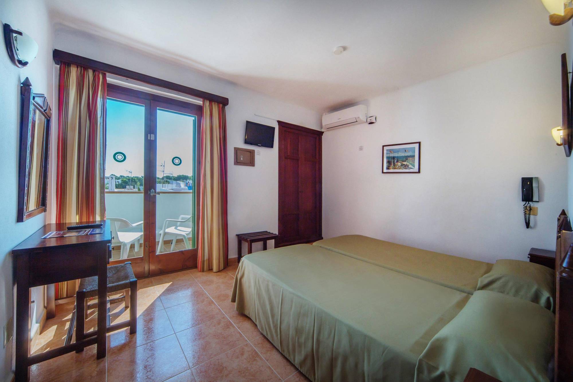 Hotel Ses Puntetes Cala d'Or  Ngoại thất bức ảnh